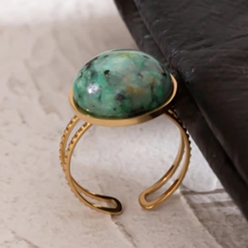 New 18K Gold Plated Green Round Natural Stone Resizable Ring - Picture 1 of 6
